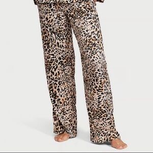 Victoria’s Secret Leopard Print Pajama Lounge Pants Size Large